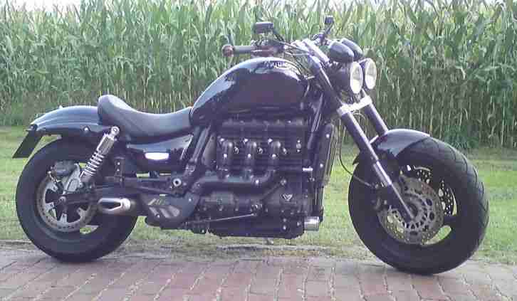 Triumph Rocket 3, 2300 ccm, offen, Händlerumbau, Bj. 2007, 16055Km, C23XB. +ex.