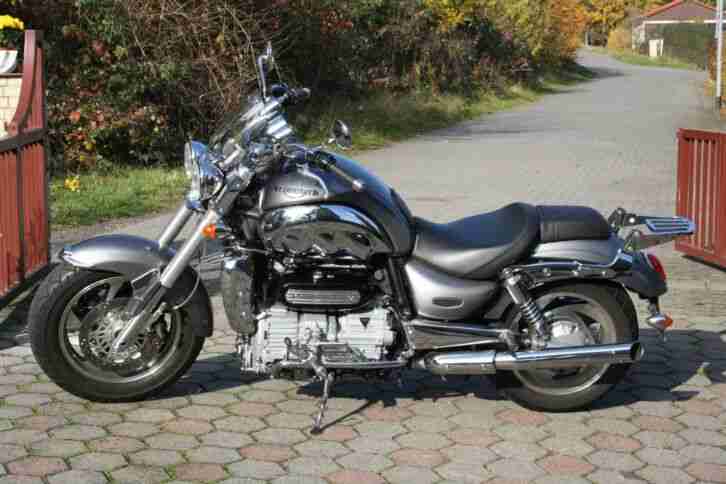 Triumph Rocket 3