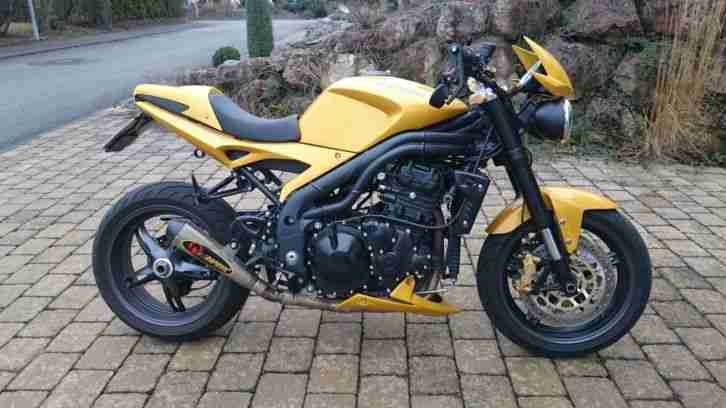 Triumph Speed Triple 1050