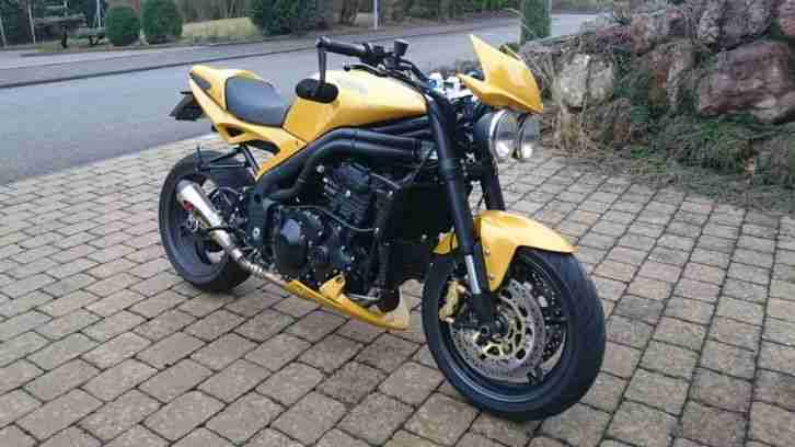 Triumph Speed Triple 1050