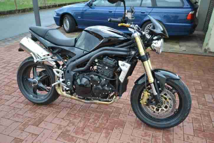 Triumph Speed Triple 1050