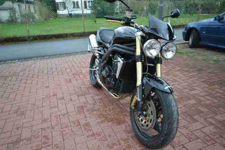 Triumph Speed Triple 1050