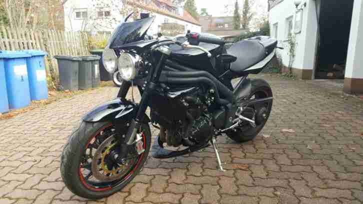 Triumph Speed Triple 1050 15th anniversary