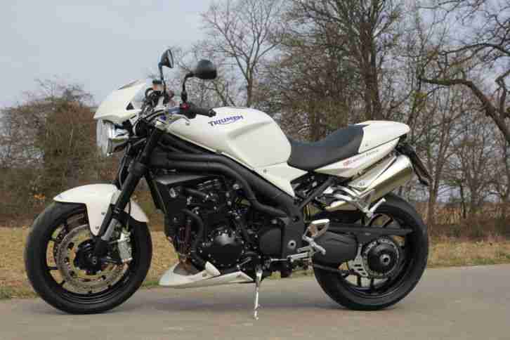 Triumph Speed Triple 1050