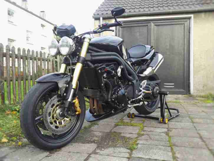 Triumph Speed Triple 1050