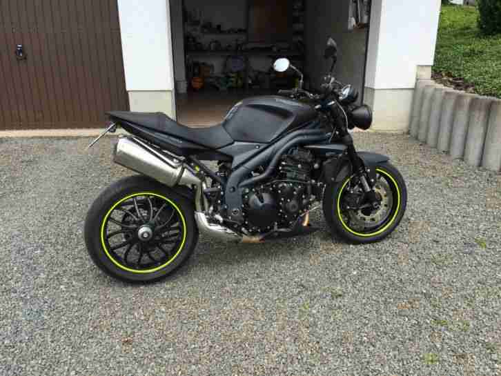 Triumph Speed Triple 1050 EZ:2010 Matt Black Sonderedition!!