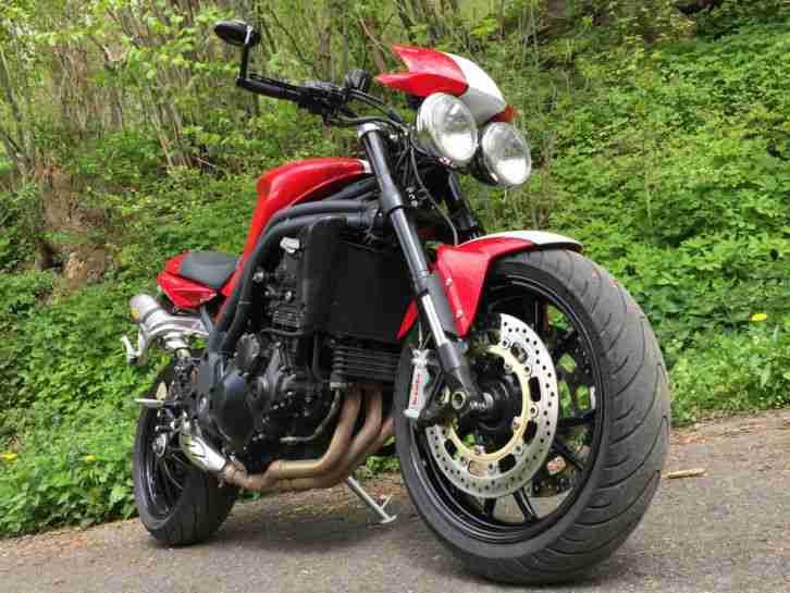 Triumph Speed Triple 1050 SE Arrow, Rizoma