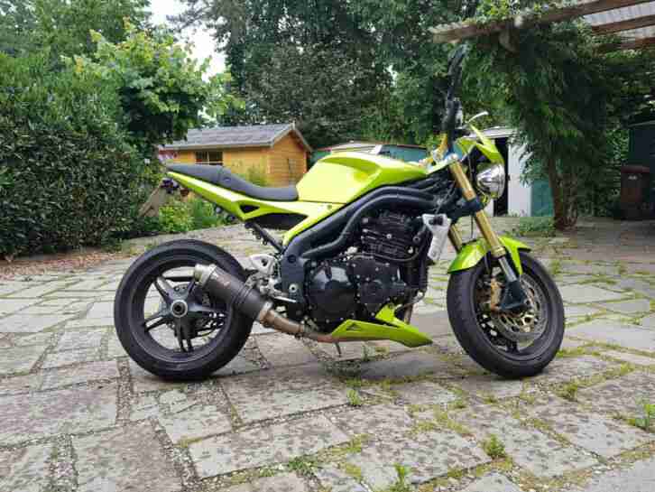 Triumph Speed Triple 1050