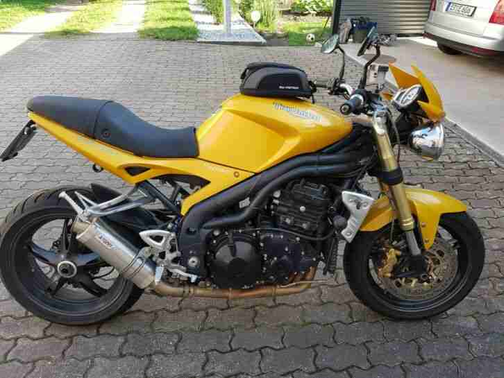 Triumph Speed Triple 1050