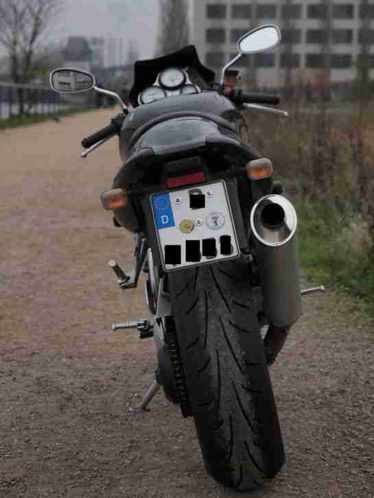 Triumph Speed Triple 955i T509 braun