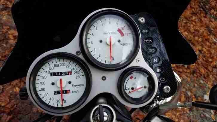 Triumph Speed Triple T509