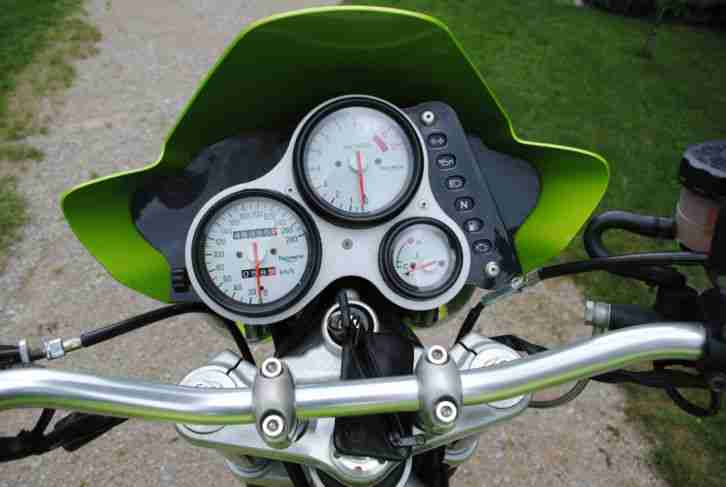 Triumph Speed Triple T509 Bj. 1999 TÜV neu, zuverlässiges Fun-Bike
