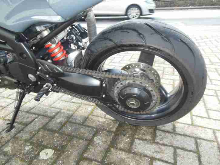 Triumph Speed triple t509 Custombike Edelumbau Fighter