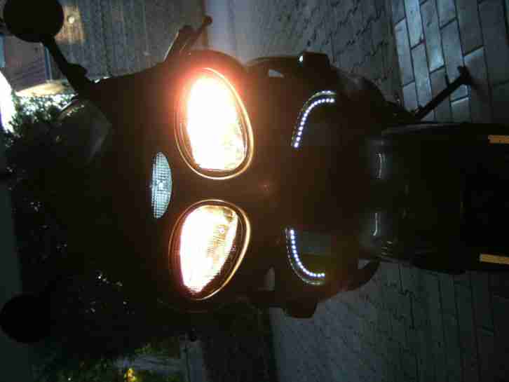Triumph Sprint 955i RS silber 2 Hd. EZ:2002 TÜV Sept. 2017