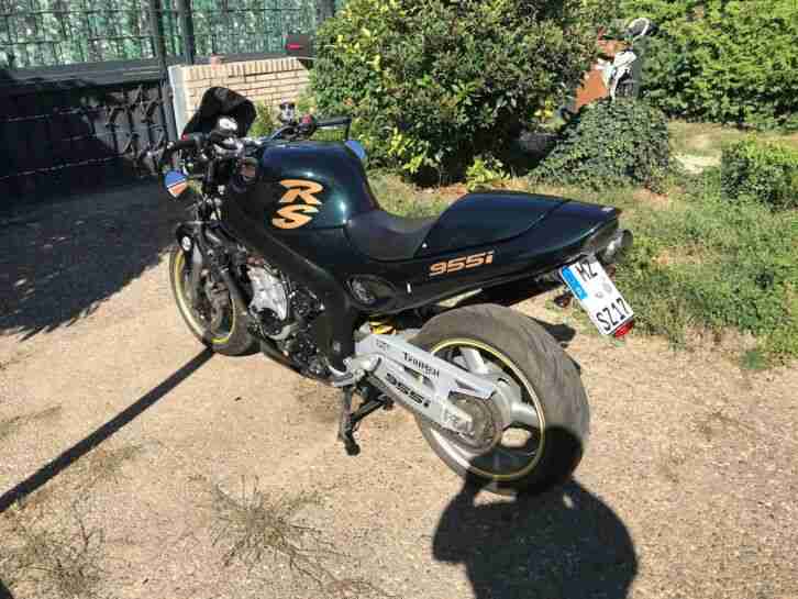 Triumph Sprint RS 955i