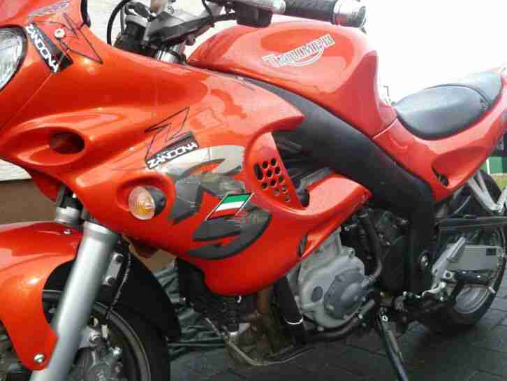 Triumph Sprint RS 955i