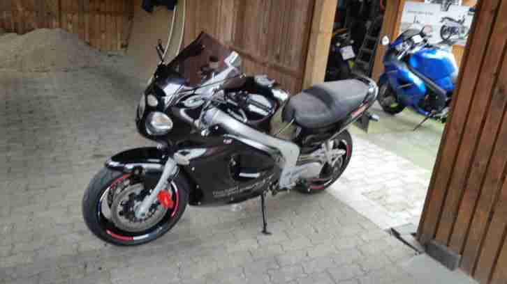 Triumph Sprint ST 955i EZ 99 Top Zustand