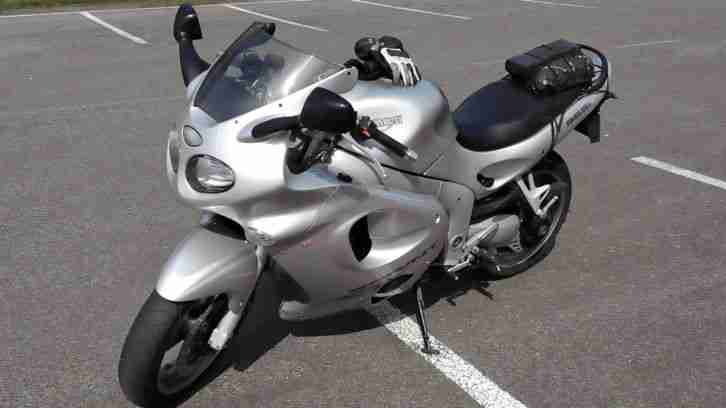 Triumph Sprint ST 955i silber EZ 2004