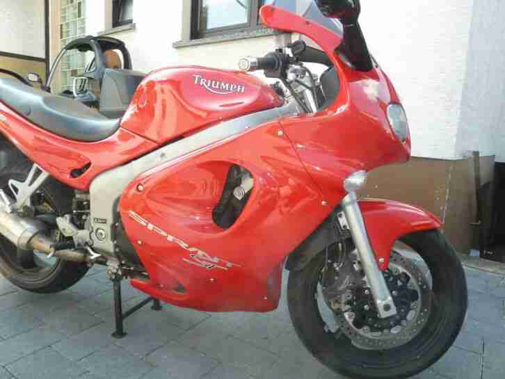 Triumph Sprint ST