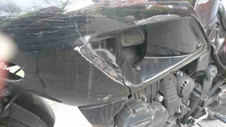 Triumph Sptint 900