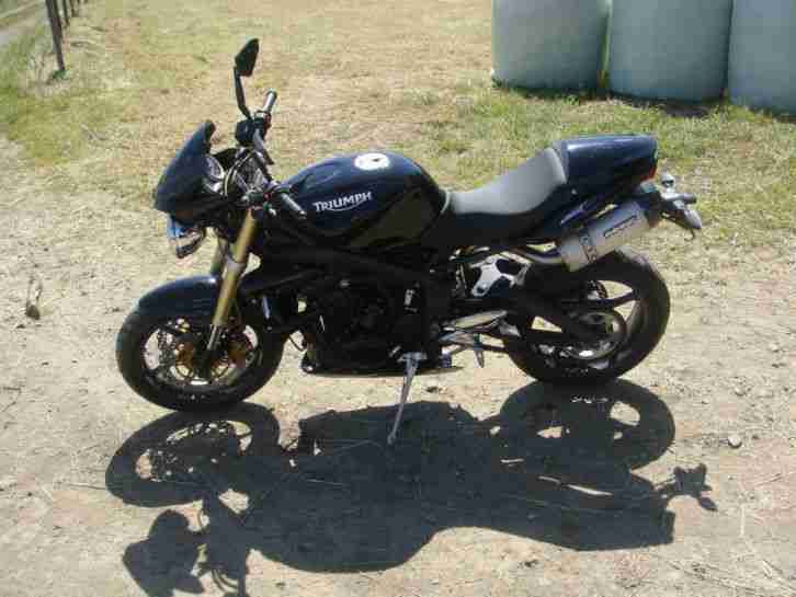Triumph Street Triple 675 D67LD Bj. 2008 NUR 4.000 KM !!!
