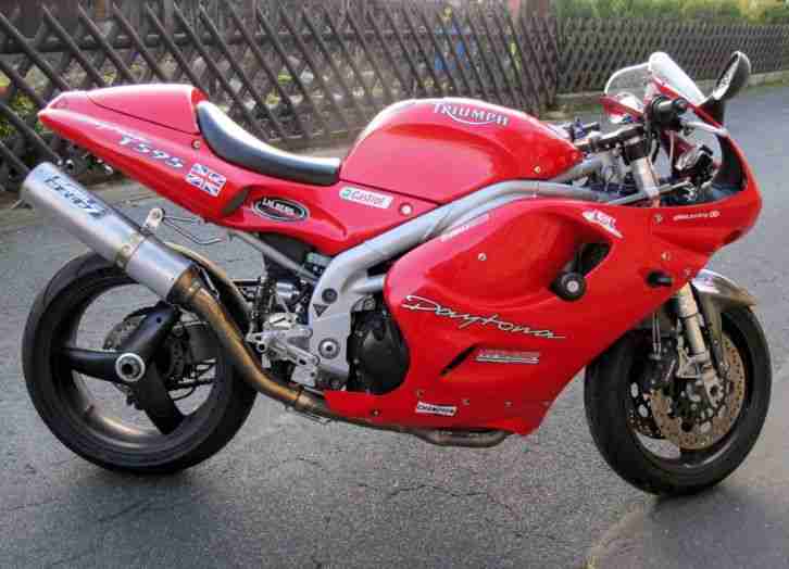 Triumph T595