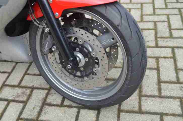 Triumph TT 600 , TOP Zustand , TÜV/AU 04/2018 , wegen Umstieg auf Sporttourer !