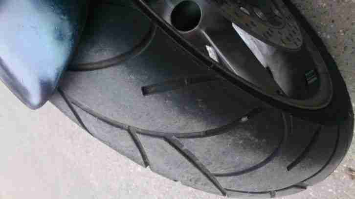 Triumph TT 600 defekt am tank