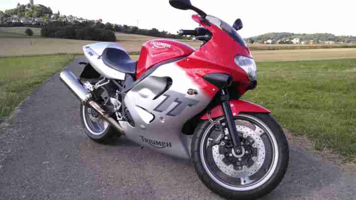 Triumph TT 600 in gepflegtem Zustand ! ! ! HU 03/2016, 26.800 km, 72 KW