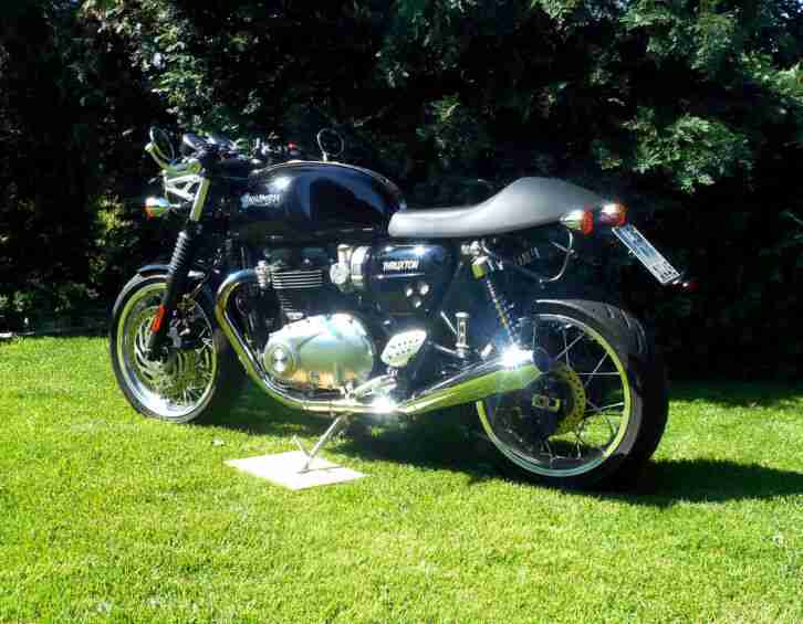 Triumph Thruxton 1200