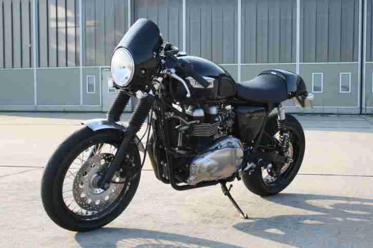 Triumph Thruxton 900 Custom Arrow Öhlins Reifen NEU!!!
