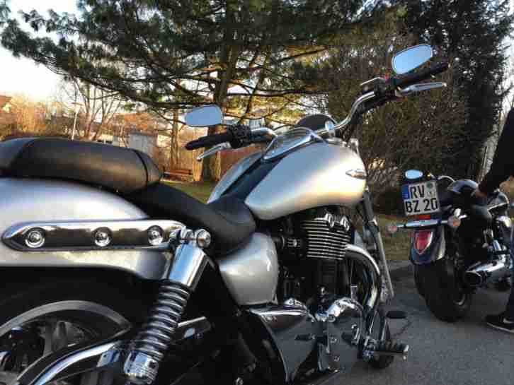 Triumph Thunderbird 1600 Custom