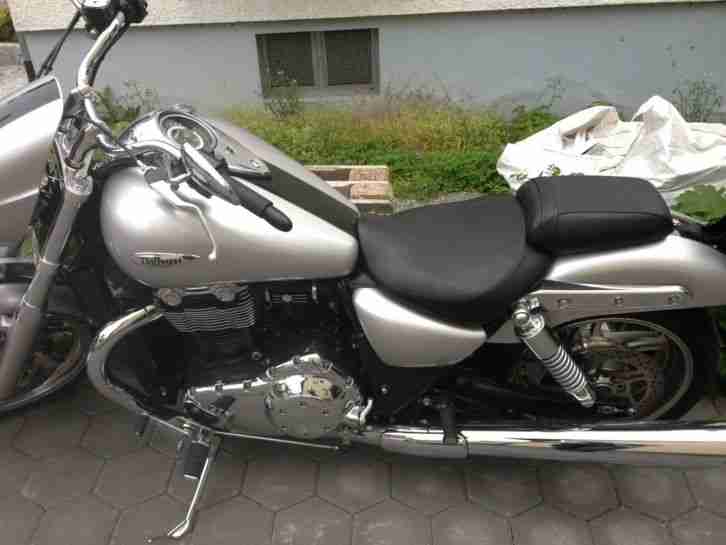 Triumph Thunderbird 1600 Custom