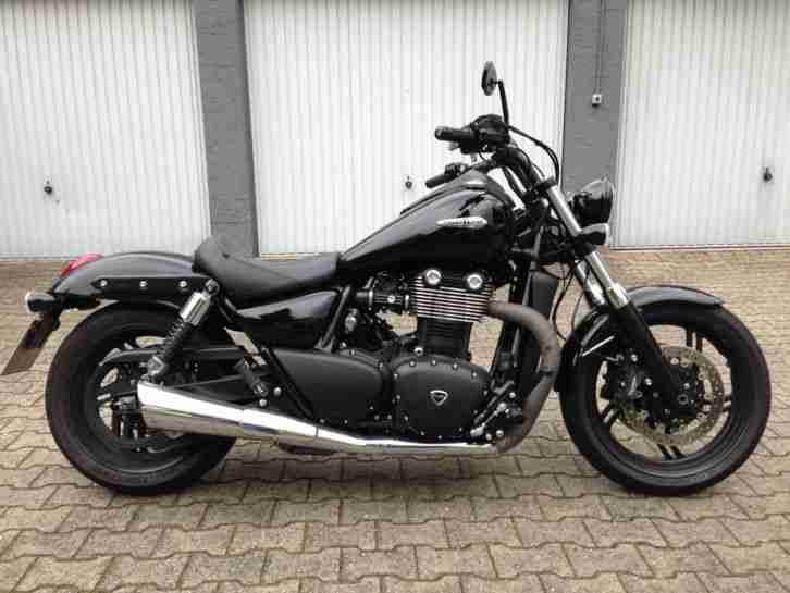 Triumph Thunderbird Storm 1700 -ABS- schwarz