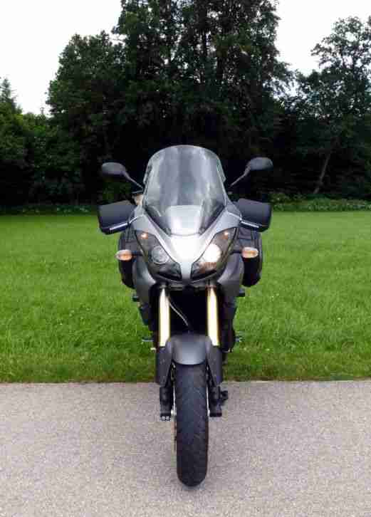 Triumph Tiger 1050 SE