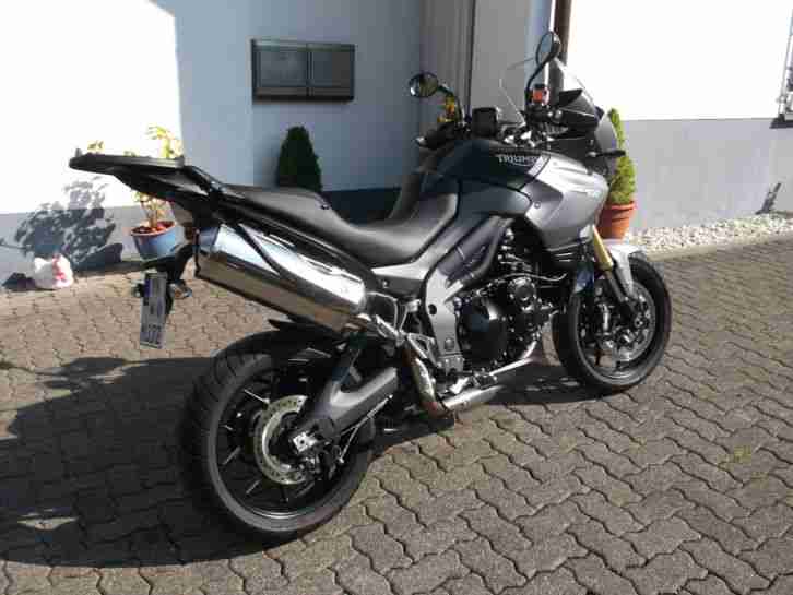 Triumph Tiger 1050 SE mit ABS und Koffer