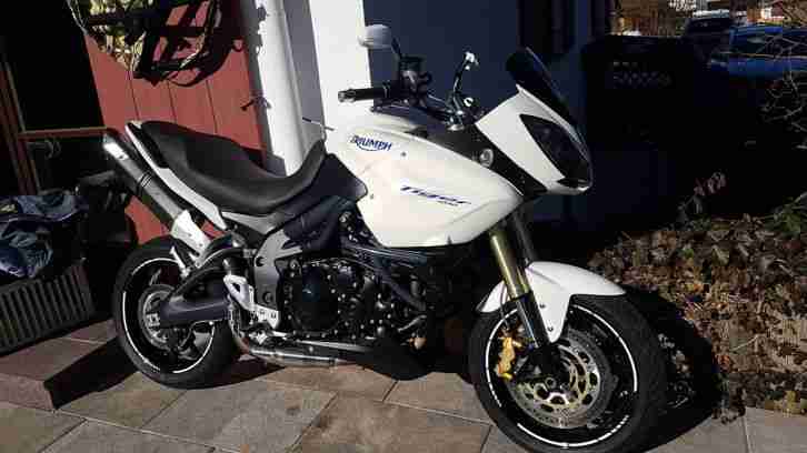 Triumph Tiger 1050 Top gepflegt m. sportl. Zubehör
