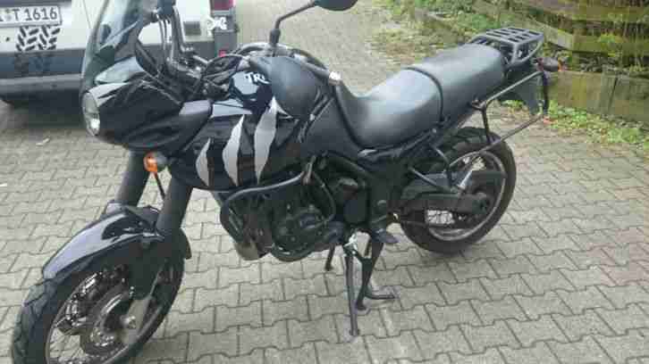 Triumph Tiger 885/T709