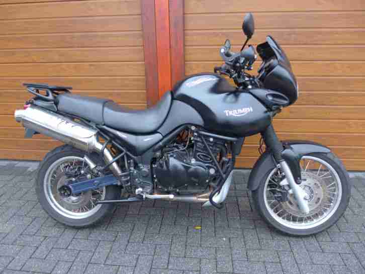 Triumph Tiger 885i