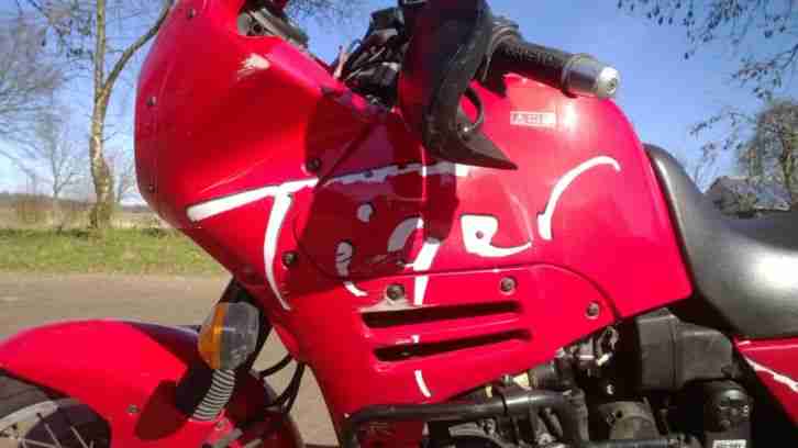 Triumph Tiger 900