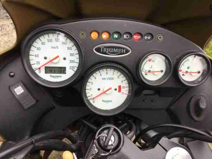 Triumph Tiger 955i T709EN
