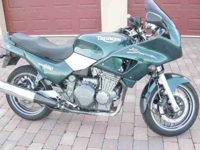 Triumph Trident T 300