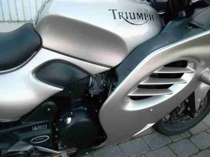 Triumph Trophy 1200