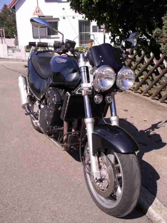 Triumph Trophy First Edition T300 Umbau mit BOS