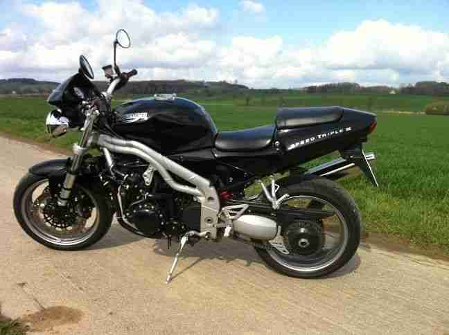 Triumph speed triple