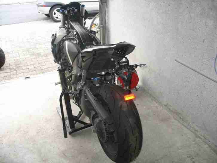 Unfallmotorrad Honda CB 1000R Unfallmotorrad