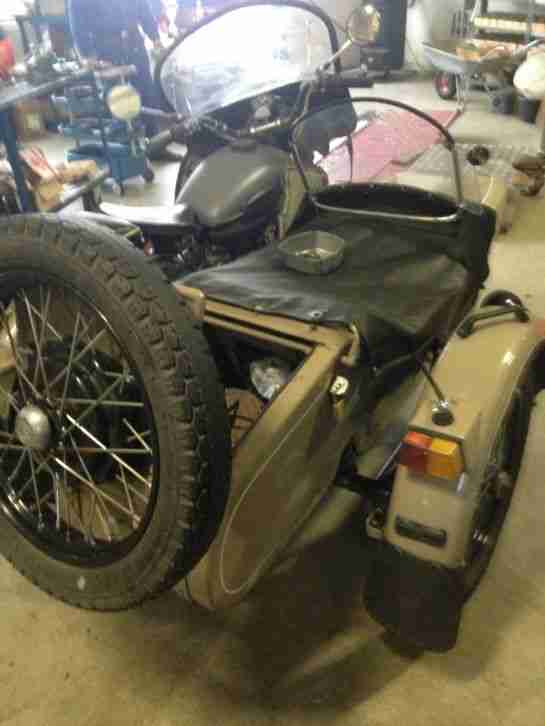 Uralgespann 650 ccm, mit Beiwagen, Rückwärtsgang, noch zugelassen