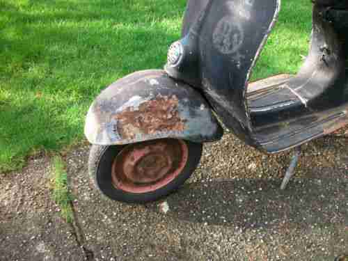 VESPA 50N S OLDTIMER SCHROTT BASTLER ERSATZTEILETRÄGER