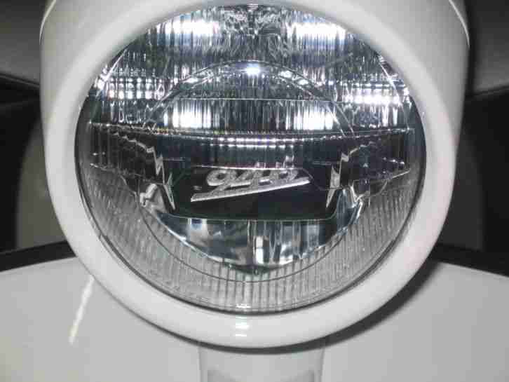 VESPA 946 Motorroller Roller limitiert ABS NEU weiß