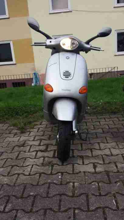 VESPA ET4 125, 31144 KM ERST RUNTER TÜV BIS 03/2015 4 Takter VB VB VB